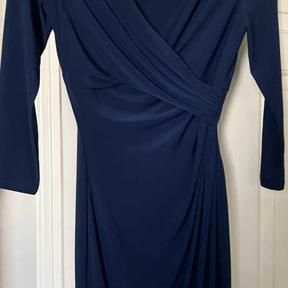 Lauren by Ralph Lauren. Bundle of 3 knee-length jersey dresses. Size US 2. - Picture 5 of 11